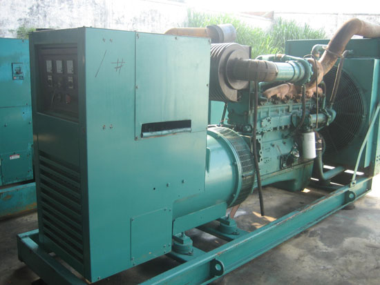 桓台租赁发电机- 发电机碳刷磨损的原因是什么